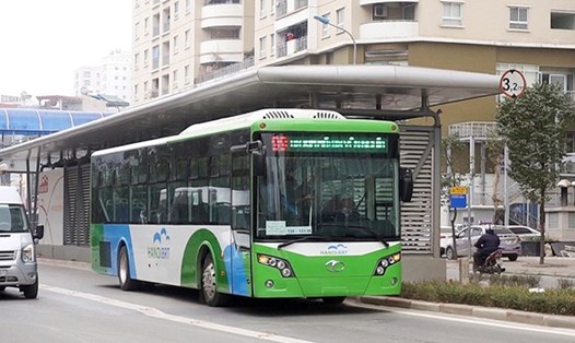 Hà Nội sẽ có thêm 14 làn ưu tiên cho xe buýt. Ảnh: GT