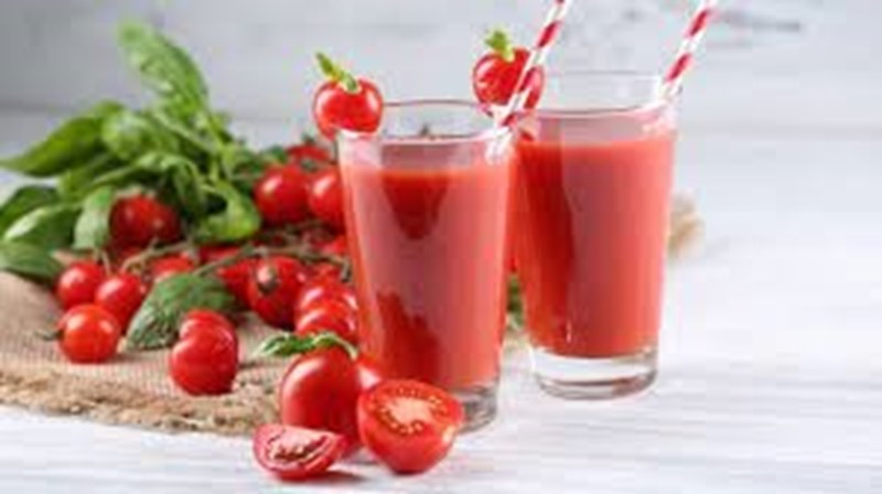 Những loại nguyên liệu nào cần chuẩn bị để làm sinh tố cà chua giúp giảm mỡ bụng? 
