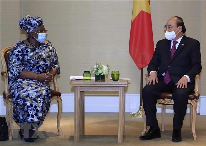 Chủ tịch nước Nguyễn Xuân Phúc tiếp Tổng Giám đốc WTO, bà Ngozi Okonjo-Iweala. Ảnh: TTXVN