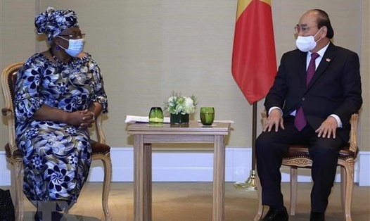Chủ tịch nước Nguyễn Xuân Phúc tiếp Tổng Giám đốc WTO, bà Ngozi Okonjo-Iweala. Ảnh: TTXVN