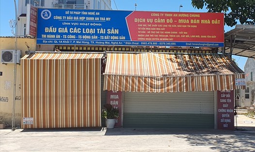 Văn phòng làm việc của Công ty đấu giá hợp danh An Trà My tại thị xã Hoàng Mai, tỉnh Nghệ An. Ảnh: QUANG ĐẠI