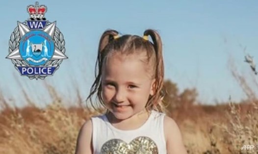 Chân dung cô bé Cleo Smith vừa được cảnh sát Tây Australia tìm thấy sau 2 tuần mất tích trong khi đi cắm trại cùng gia đình. Ảnh: AFP
