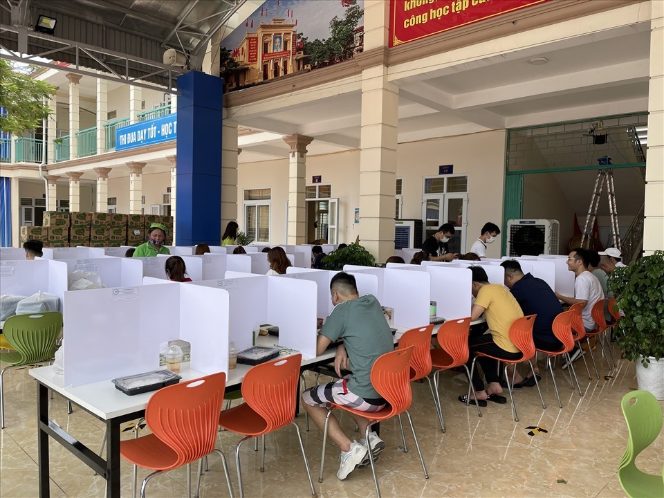 Công ty TNHH LG Display truy vết hơn 200 F1, F2 của ca dương tính trong doanh nghiệp. Ảnh minh hoạ: Đặng Luân