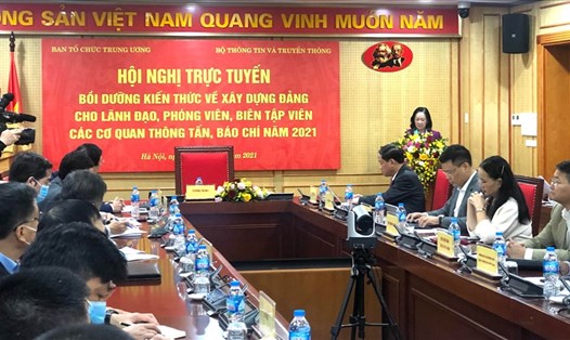 Uỷ viên Bộ Chính trị, Trưởng ban Tổ chức Trung ương Trương Thị Mai phát biểu chỉ đạo tại Hội nghị. Ảnh VT