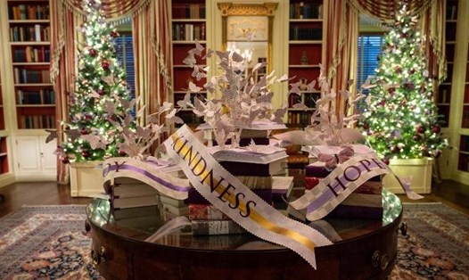 Trang trí Giáng sinh Phòng Thư viện Nhà Trắng. Ảnh: White House