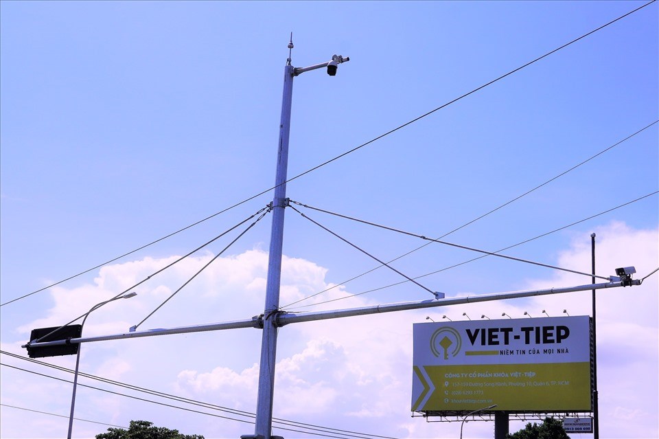 Một vị trí camera thông minh giám sát giao thông tại cửa ngõ vào TP.Vũng Tàu. Ảnh: T.A Một vị trí camera thông minh giám sát giao thông tại cửa ngõ vào TP.Vũng Tàu. Ảnh: T.A