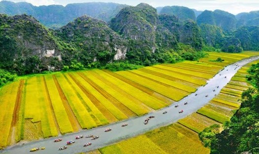 Chương trình xây dựng nông thôn mới đã tạo nên những vùng quê trù phú, khang trang tại tỉnh Ninh Bình. Ảnh: NTM