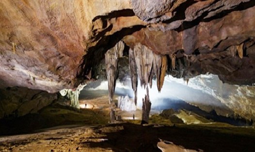 Hang Vòm. Ảnh: Phongnhadiscovery