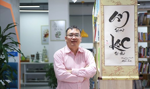 Tác giả Nguyễn Cảnh Bình. Ảnh: Đỗ Hùng