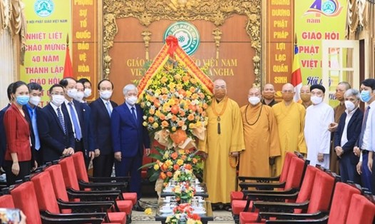 Ông Đỗ Văn Chiến - Bí thư Trung ương Đảng, Chủ tịch UBTƯ MTTQ Việt Nam - đến thăm và chúc mừng Giáo hội Phật giáo Việt Nam. Ảnh: P.V