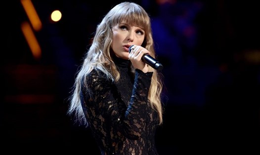 Taylor Swift bất ngờ thông báo sẽ phát hành bộ phim ngắn “All Too Well”. Ảnh: Xinhua