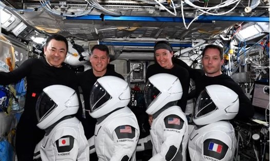 Bốn phi hành gia sứ mệnh Crew-2 của NASA và SpaceX sắp kết thúc sứ mệnh kéo 6 tháng trên Trạm Vũ trụ Quốc tế. Ảnh: Cơ quan Vũ trụ Châu Âu