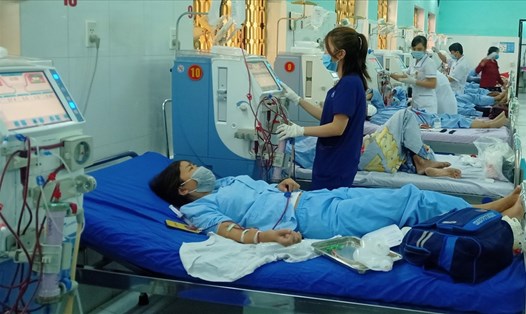 Sau khoảng 11 ngày tạm dừng vì sự cố, từ ngày 26.10 đến nay, việc chạy thận nhân tạo cho bệnh nhân tại Bệnh viện Đa khoa tỉnh Thái Bình đã ổn định trở lại. Ảnh: CTV