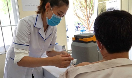 Tỉnh Cà Mau tiêm vaccine đại trà từ 12 tuổi trở lên. Ảnh: camau.gov.vn
