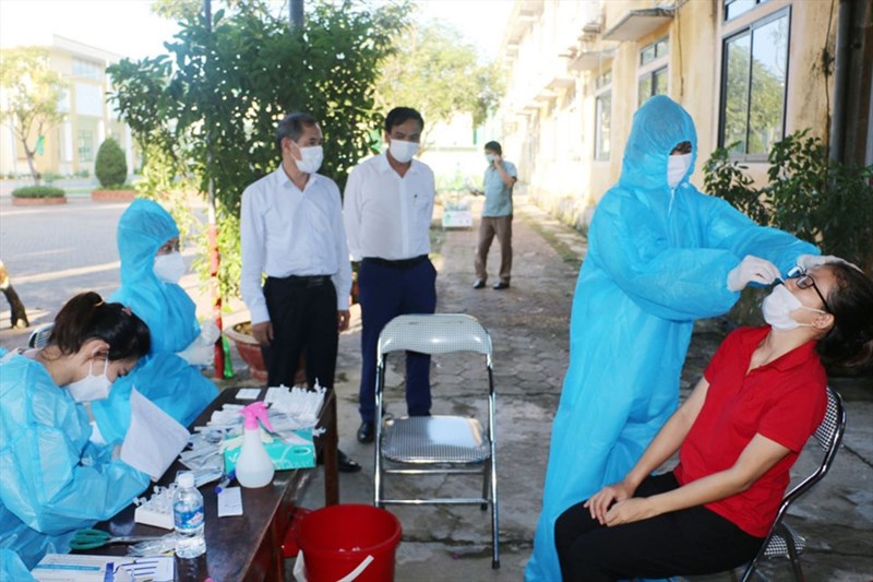 Dịch COVID-19 ở Hà Tĩnh diễn biến phức tạp, một xã trở thành vùng nguy cơ rất cao