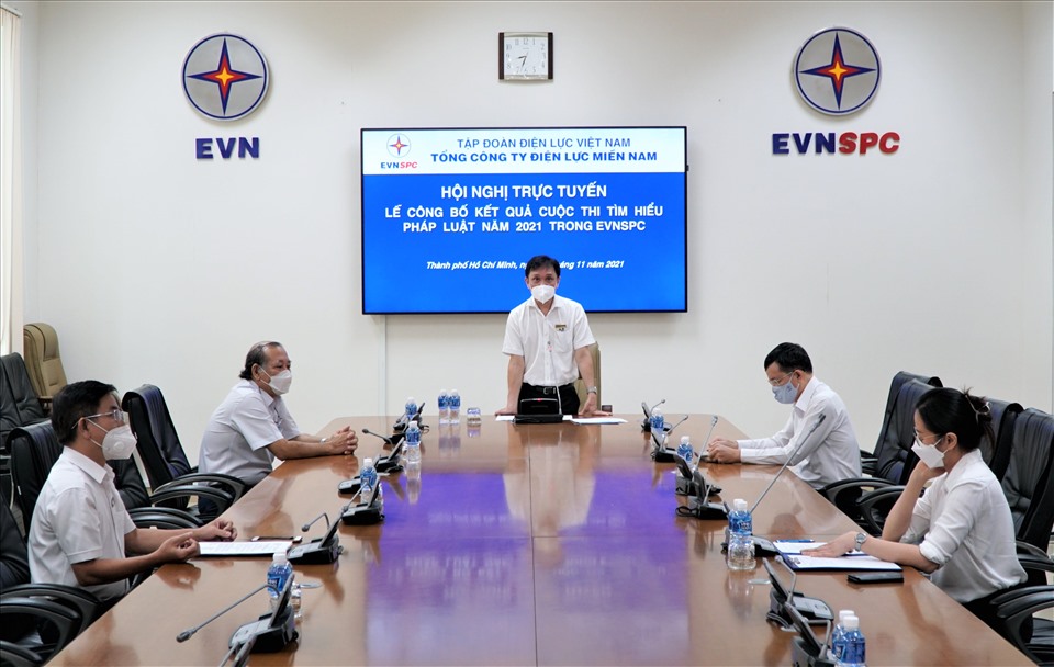 Một phần quang cảnh tổng kết hội thi tìm hiểu pháp luật năm 2021 của EVNSPC. Ảnh: EVNSPC cung cấp