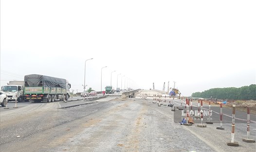 Dự án thành phần cao tốc Bắc - Nam, đoạn Cao Bồ - Mai Sơn là một trong những dự án trọng điểm quốc gia, được Bộ Giao thông vận tải (GTVT) giao cho Sở GTVT tỉnh Ninh Bình làm chủ đầu tư. Ảnh: NT