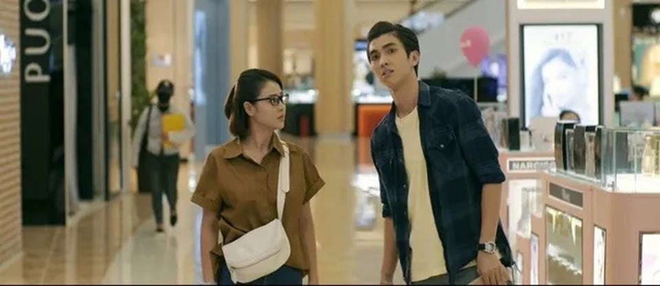 Tình tiết mới trong "Mặt nạ gương". Ảnh: NSX. Tình tiết mới trong "Mặt nạ gương". Ảnh: NSX.