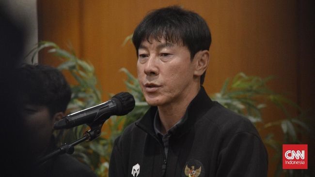 HLV tuyển Indonesia: "Tuyển Lào yếu nhất AFF Cup 2020"