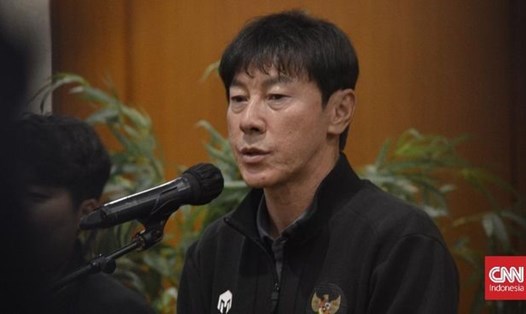 Huấn luyện viên Shin Tae-yong của tuyển Indonesia đánh giá thấp tuyển Lào. Ảnh: CNN Indonesia