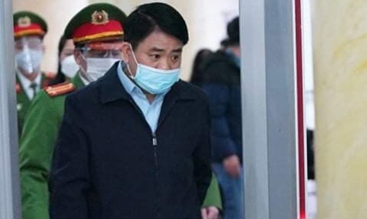 Gia đình ông Nguyễn Đức Chung vừa nộp 10 tỉ đồng để bảo lãnh việc kê biên tài sản cũng như nhằm khắc phục hậu quả vụ án sai phạm mua chế phẩm Redoxy 3C. Ảnh: V.D