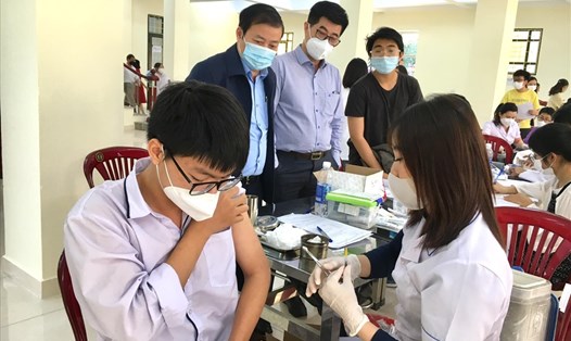Thanh Hoá đang tích cực tiêm vaccine cho học sinh. Ảnh: CDC