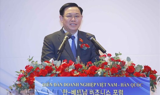 Chủ tịch Quốc hội Vương Đình Huệ dự Diễn đàn Doanh nghiệp Việt Nam - Hàn Quốc ngày 13.12. Ảnh: TTXVN