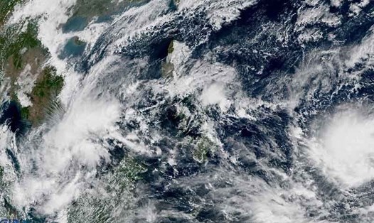 Tính đến sáng 14.12, bão Odette cách Minadao (Philippines) 1.375km. Ảnh: PASAGA