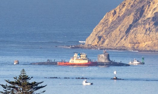 Tàu ngầm hạt nhân của Hải quân Mỹ USS Connecticut được nhìn thấy ở San Diego hôm 12.12. Ảnh: WarshipCam