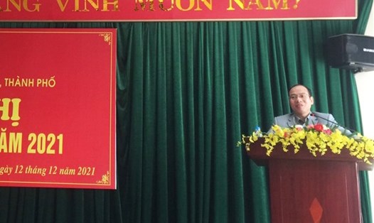 Ông Lê Đức Thọ - Phó Chủ tịch Liên đoàn Lao động tỉnh Bắc Giang - phát biểu tại hội nghị. Ảnh: Bùi Văn Khước