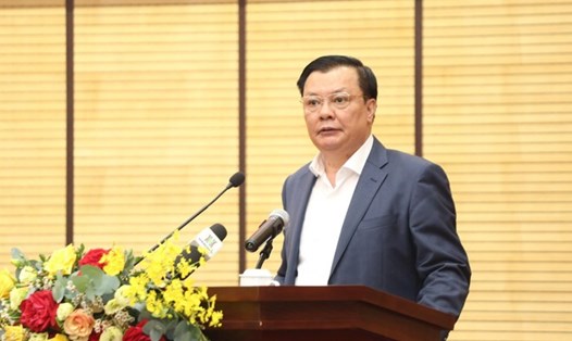 Bí thư Thành ủy Hà Nội yêu cầu người đứng đầu từng địa bàn phải chịu trách nhiệm phòng chống dịch COVID-19, không để số ca mắc tăng cao. Ảnh: Phú Khánh