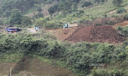 Chủ tịch tỉnh Yên Bái yêu cầu các cơ quan chức năng làm rõ, xử lý nghiêm các mỏ quặng khai thác trái phép sau phản ánh của Báo Lao Động. Ảnh: Văn Đức