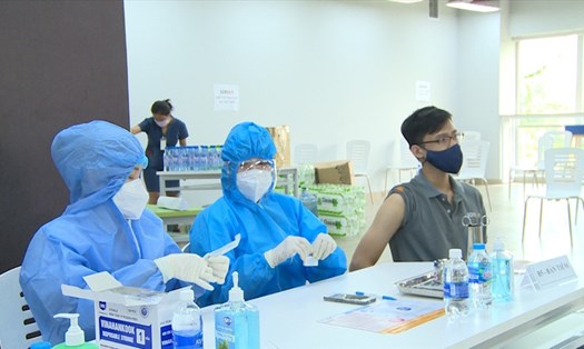 TPHCM hơn 37.000 người từ 18 tuổi chưa được tiêm vaccine ngừa COVID-19. Ảnh: Nguyễn Ly
