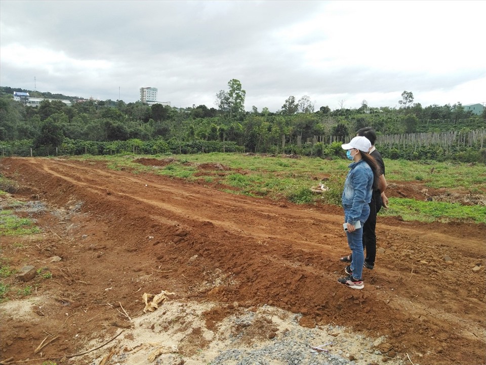 Một khu đất tại xã Ia Sao xin tách thửa để bán các nền đất. Ảnh T.T