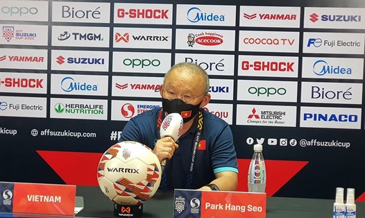 Huấn luyện viên Park Hang-seo tin tuyển Việt Nam có nhiều cơ hội vào bán kết AFF Cup 2020. Ảnh: VFF
