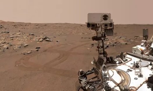Perseverance chụp ảnh "tự sướng" trên sao Hỏa. Ảnh: NASA/JPL-Caltech/MSSS
