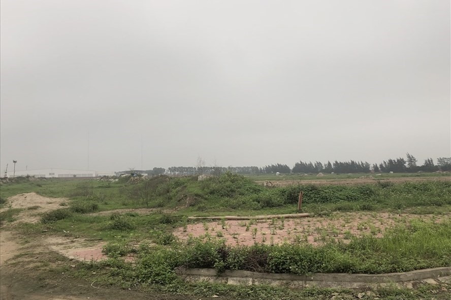 Hệ lụy sau những cơn sốt đất sẽ rất dai dẳng đối với sự phát triển của địa phương và bản thân những nhà đầu tư sa lầy trong cơn sốt đất. Ảnh: Cao Nguyên