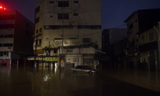 Lũ lụt ở Kuala Lumpur, Malaysia, ảnh sáng sớm ngày 19.12.2021. Ảnh: AFP