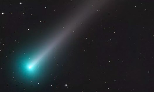Sao chổi Leonard chụp từ Payson, Arizona ngay 4.12.2021. Ảnh: Chris Schur