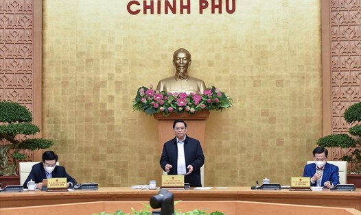Thủ tướng Phạm Minh Chính điểm lại một số sự kiện quan trọng trong tháng 11.2021. Ảnh: Nhật Bắc