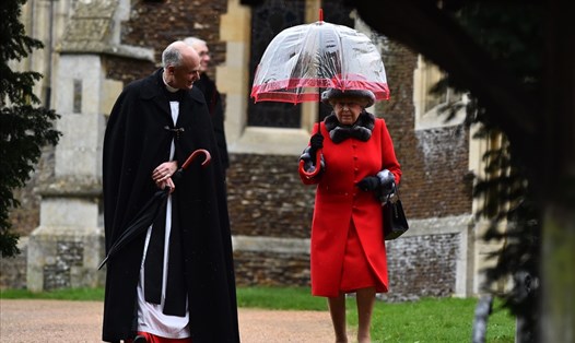 Nữ hoàng Anh Elizabeth II tham dự lễ Giáng sinh truyền thống của nhà thờ tại Sandringham ở miền đông nước Anh năm 2015. Ảnh: AFP