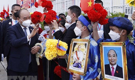 Lễ tiễn Chủ tịch nước Nguyễn Xuân Phúc kết thúc tốt đẹp chuyến thăm Campuchia. Ảnh: TTXVN