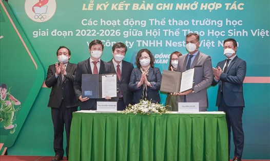 Nestlé Việt Nam và Hội Thể thao học sinh Việt Nam ký kết biên bản ghi nhớ hợp tác hoạt động thể thao trường học 2022-2026