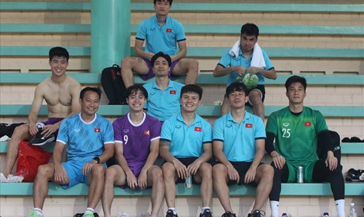 Giải phóng áp lực tâm lý, chơi bóng theo cách của mình, bằng năng lực của mình là điều đội tuyển Việt Nam cần khi đối đầu tuyển Thái Lan. Ảnh: VFF