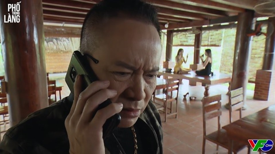 Tình tiết mới trong "Phố trong làng". Ảnh: NSX. Tình tiết mới trong "Phố trong làng". Ảnh: NSX.