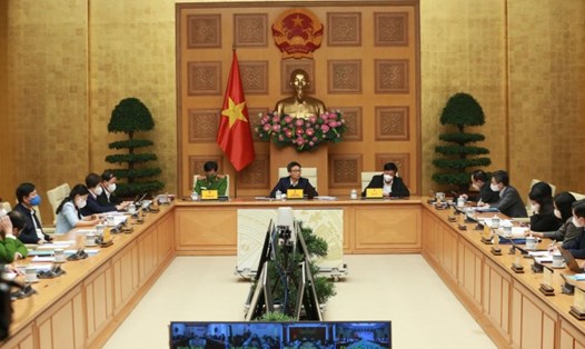 Phó Thủ tướng Chính phủ Vũ Đức Đam chủ trì hội nghị tại điểm cầu Hà Nội. Ảnh: VGP