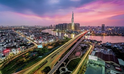 Trong năm 2021, TP.Hồ Chí Minh đứng vị trí thứ ba với gần 3,74 tỉ USD, chiếm gần 12% tổng vốn đầu tư nước ngoài. Ảnh: Anh Tú