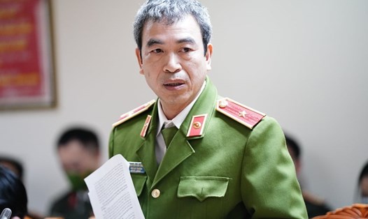 Phó Cục trưởng C03 Nguyễn Văn Thành nói về sai phạm xảy ra tại Công ty Việt Á. Ảnh: V.D