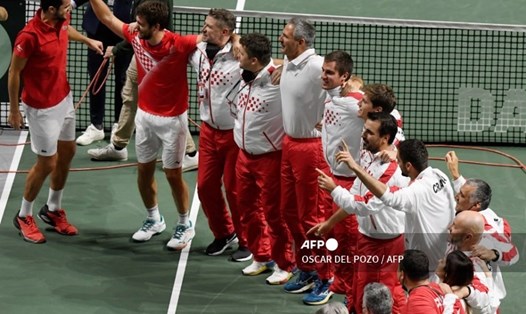 Đội tuyển Croatia đã giành suất đầu tiên vào chung kết Davis Cup sau khi vượt qua tuyển Serbia 2-1. Ảnh: AFP