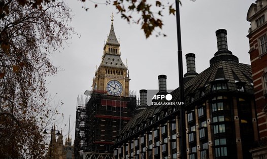 Đồng hồ Big Ben sẽ đổ chuông vào thời khắc giao thừa 2022 sau 4 năm ngừng hoạt động. Ảnh: AFP